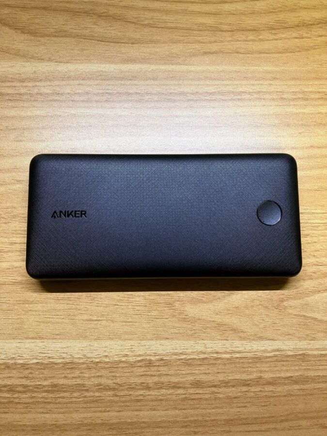 Anker PowerCore Essential 20000のモバイルバッテリー