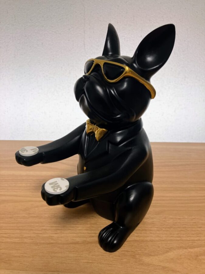 SENJWARMの皿を捧げる犬さん